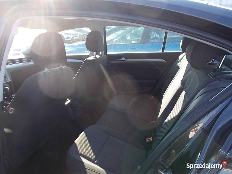 Używany VW Passat 150 KM (110 kW) 2022 Szary Sedan/Limuzyna