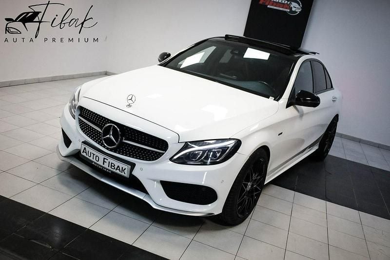 Biały (metalik) Używany 2016 Mercedes C43 AMG AMG Sedan/Limuzyna | 127 500 zł - Obraz 1/4