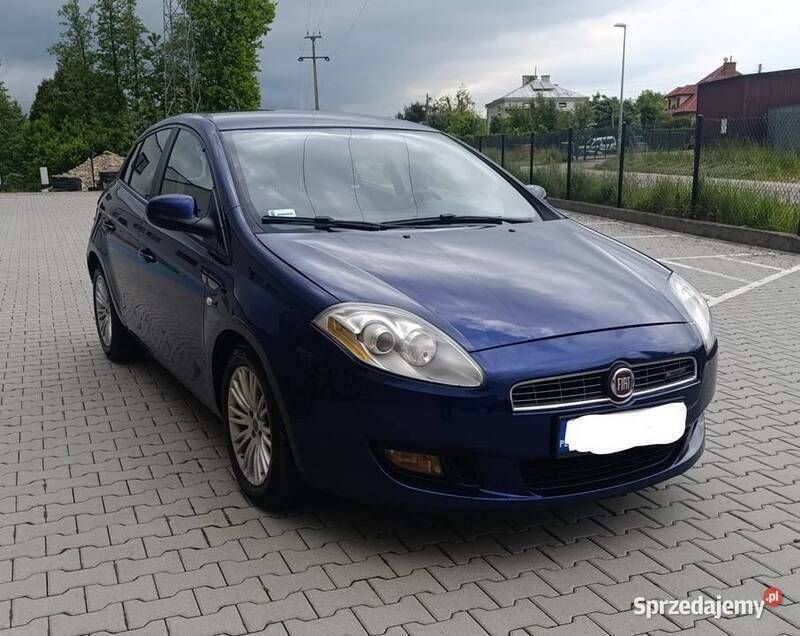 Granatowy Używany 2007 Fiat Bravo Hatchback | 9900 zł (Uczciwa cena) - Obraz 1/4