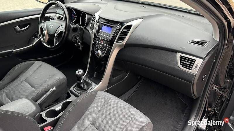 Używany Hyundai i30 110 KM (80 kW) 2015 Czarny Kombi