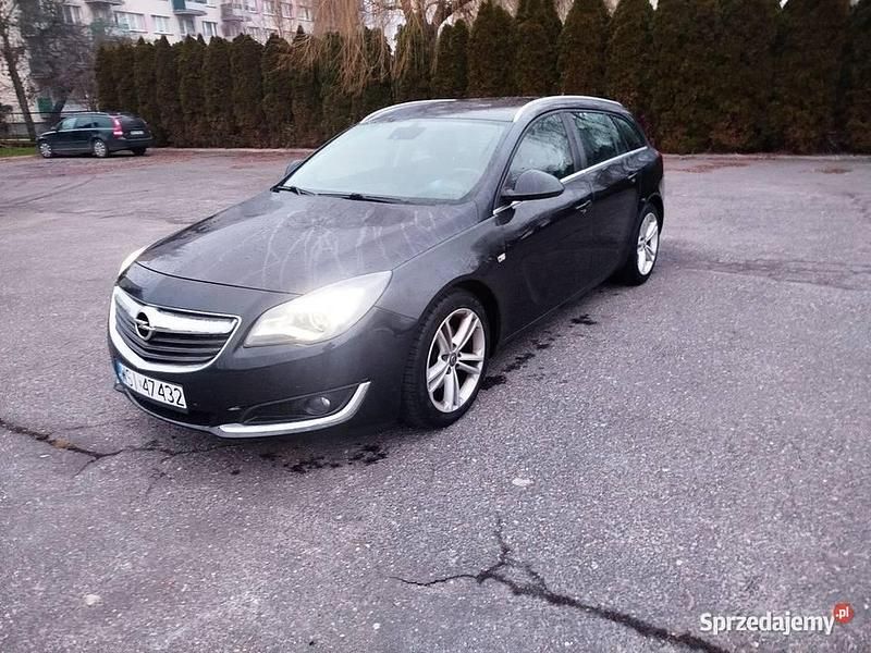 Używany Opel Insignia 2015 Czarny Kombi