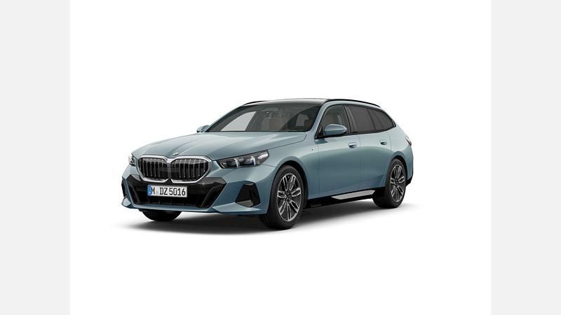 Cape york green metallic metalizowany Używany 2024 BMW 520 Comfort Edition Kombi | 269 900 zł (Uczciwa cena) - Obraz 1/3