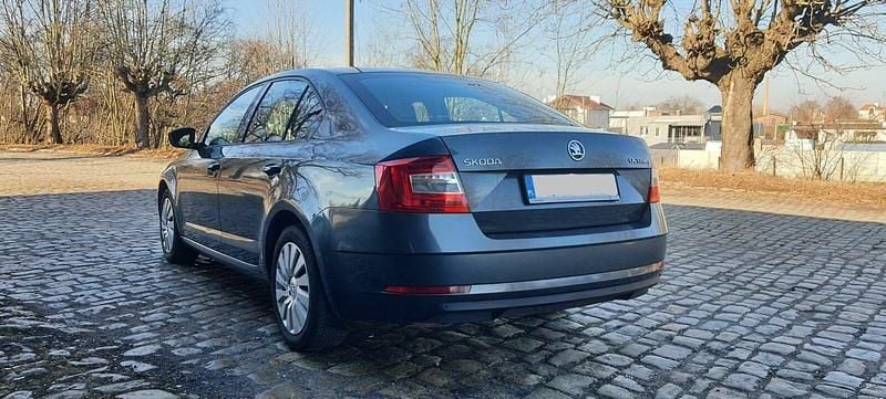 Używany Skoda Octavia 150 KM (110 kW) 2018 Szary Sedan/Limuzyna