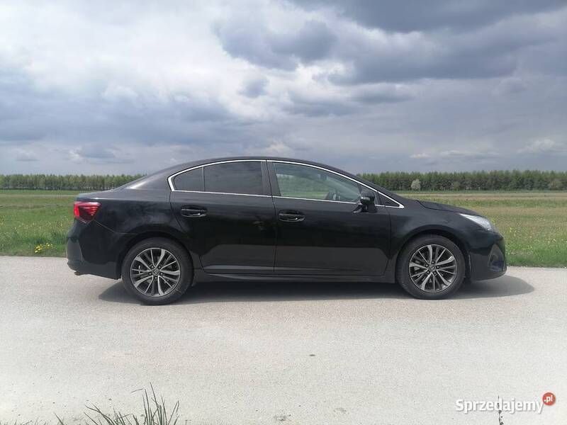 Używany 2017 Toyota Avensis | 52 000 zł (Drogi) - Obraz 1/4