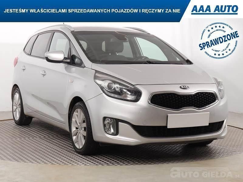 Używany Kia Carens 2017 Srebrny Minivan