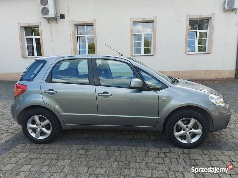 Używany 2007 Suzuki SX4 | 10 900 zł (Uczciwa cena) - Obraz 1/4