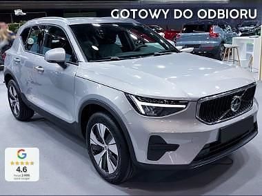 Inny kolor Nowe 2025 Volvo XC40 Core SUV | 165 200 zł - Obraz 1/4