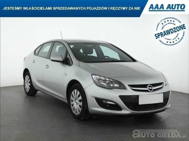 Srebrny Używany 2016 Opel Astra | 24 999 zł (Dobra cena) - Obraz 1/4