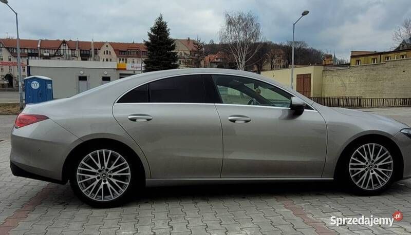 Używany Mercedes CLA200 163 KM (119 kW) 2020 Złoty Coupe