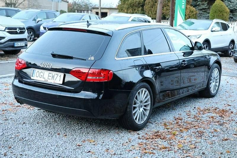 Używany Audi A4 143 KM (105 kW) 2009 Czarny (metalik) Kombi