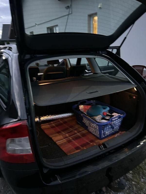 Używany Skoda Octavia 105 KM (77 kW) 2010 Czarny Kombi