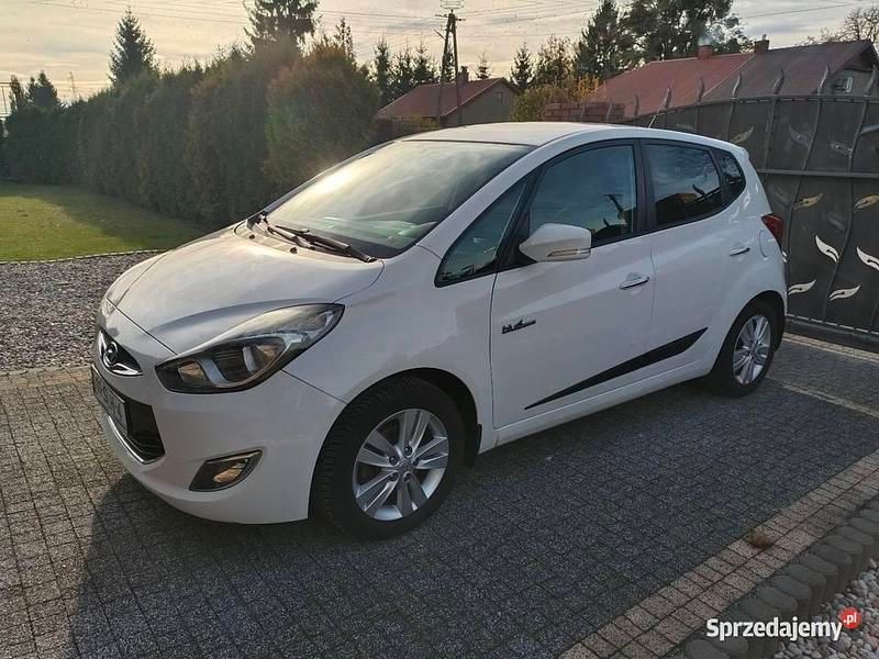 Biały Używany 2011 Hyundai ix20 Hatchback | 19 900 zł (Uczciwa cena) - Obraz 1/4