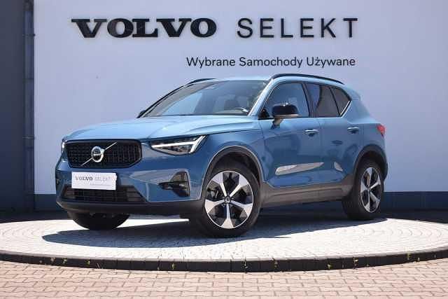 Niebieski Używany 2025 Volvo XC40 SUV | 169 900 zł (Uczciwa cena) - Obraz 1/4