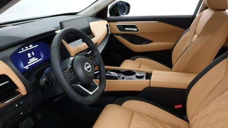 Używany Nissan X-Trail Premium Edition 213 KM (156 kW) 2024 Szary SUV