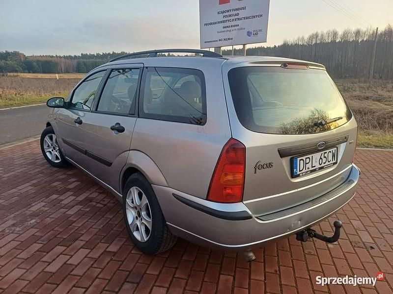 Używany Ford Focus 2003 Szary Kombi