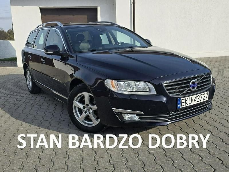 Granatowy Używany 2016 Volvo V70 Kombi | 38 900 zł - Obraz 1/4