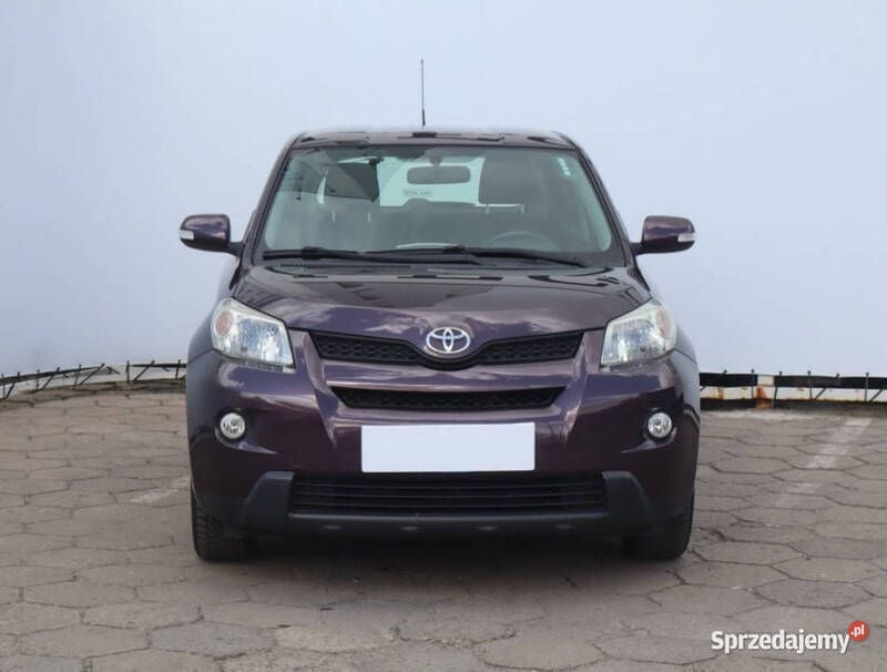 Fioletowy Używany 2009 Toyota Urban Cruiser SUV | 19 499 zł - Obraz 1/4