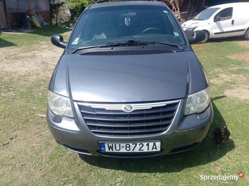Szary Używany 2004 Chrysler Grand Voyager Minivan | 6900 zł - Obraz 1/4