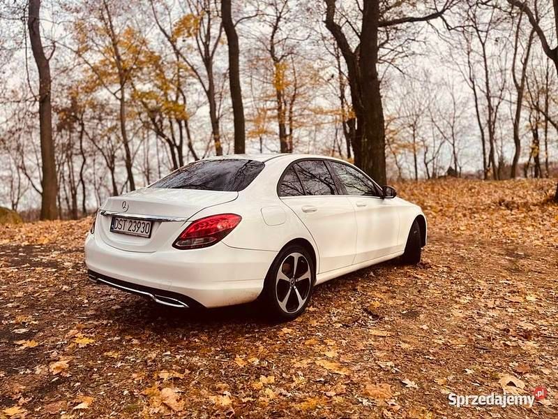 Biały Używany 2014 Mercedes A200 Sedan/Limuzyna | 50 000 zł (Uczciwa cena) - Obraz 1/4