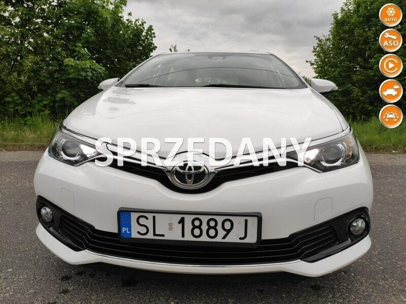 Biały Używany 2018 Toyota Auris Hatchback | 53 900 zł (Uczciwa cena) - Obraz 1/4
