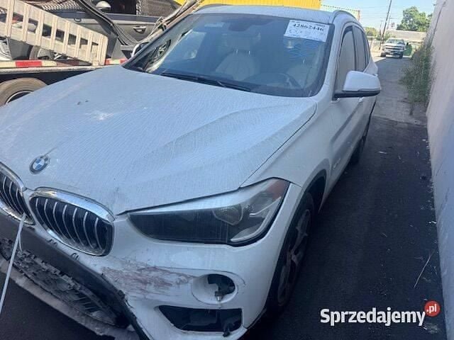 Używany 2017 BMW X1 SUV | 36 500 zł - Obraz 1/4