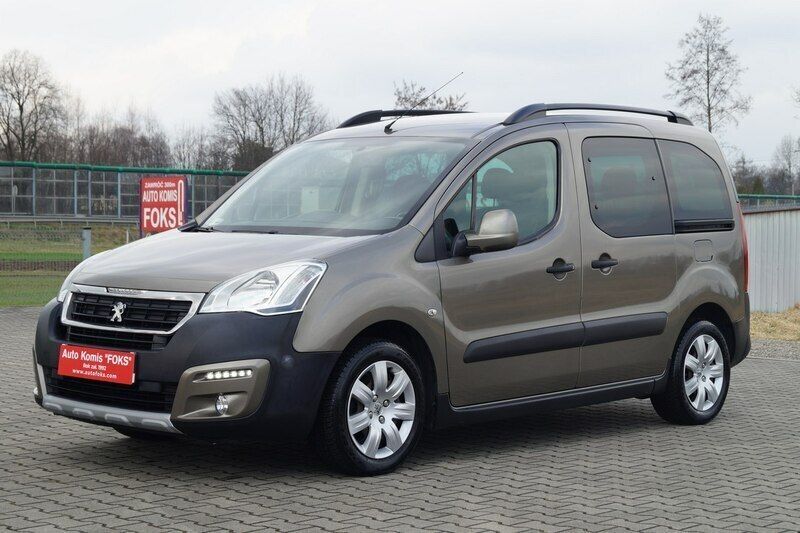 Szary Używany 2016 Peugeot Partner Minivan | 32 900 zł (Dość drogi) - Obraz 1/4