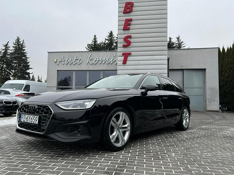 Czarny Używany 2022 Audi A4 Kombi | 84 900 zł (Uczciwa cena) - Obraz 1/4