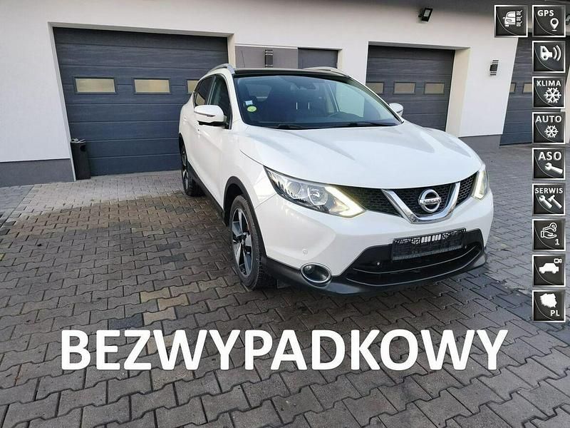 Używany Nissan Qashqai 130 KM (95 kW) 2015 Biały SUV