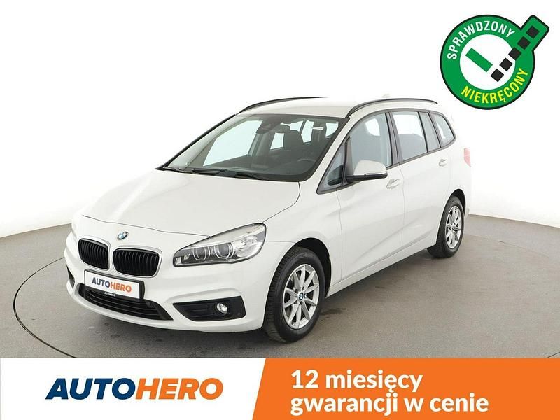 Biały Używany 2015 BMW 218 Minivan | 47 500 zł (Uczciwa cena) - Obraz 1/3