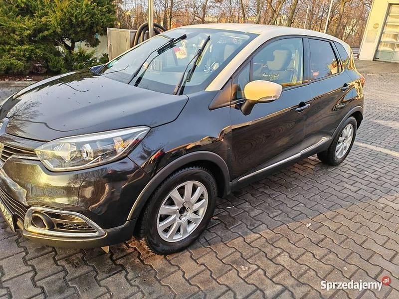Używany Renault Captur 90 KM (66 kW) 2014 Czarny SUV