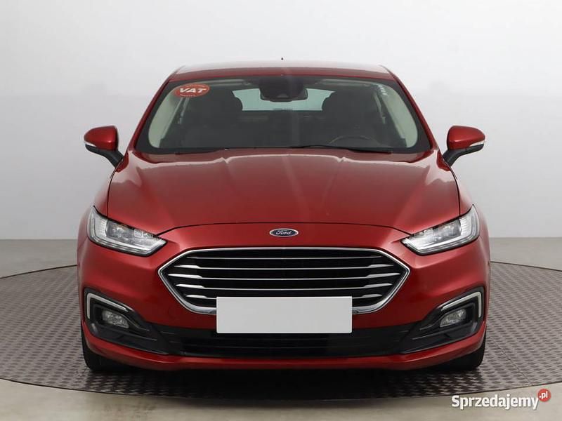 Czerwony Używany 2020 Ford Mondeo Hatchback | 69 999 zł (Uczciwa cena) - Obraz 1/4
