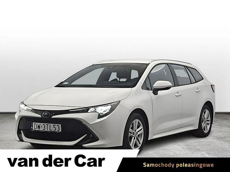 Biały Używany 2022 Toyota Corolla Comfort Kombi | 89 900 zł (Dobra cena) - Obraz 1/4