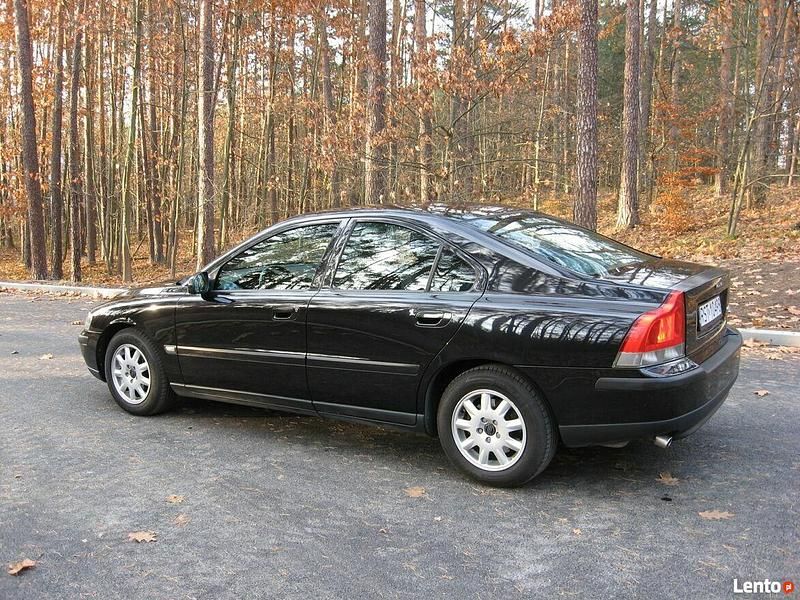 Używany Volvo S60 2001 Czarny Sedan/Limuzyna