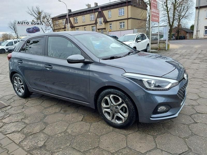 Używany Hyundai i20 83 KM (61 kW) 2020 Szary Hatchback
