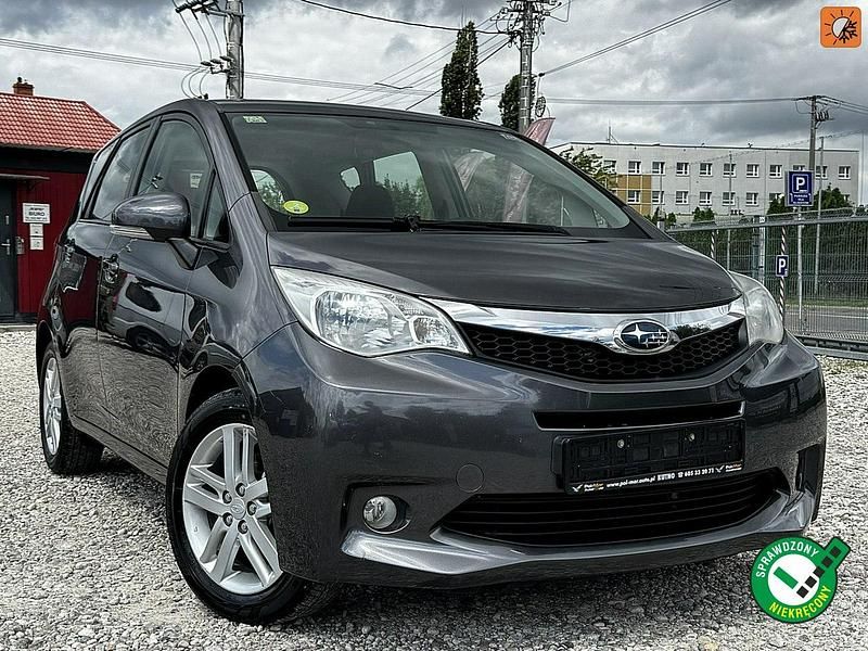 Szary (metalik) Używany 2013 Subaru Trezia Hatchback | 16 900 zł - Obraz 1/4