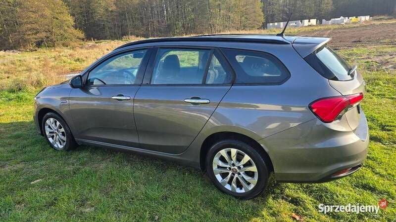 Używany 2017 Fiat Tipo Kombi | 14 000 zł (Super Cena) - Obraz 1/4