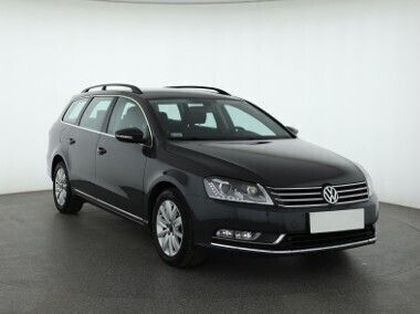 Szary Używany 2013 VW Passat Kombi | 35 999 zł (Dobra cena) - Obraz 1/4