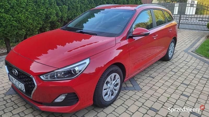 Czerwony Używany 2018 Hyundai i30 Kombi | 40 990 zł (Uczciwa cena) - Obraz 1/4
