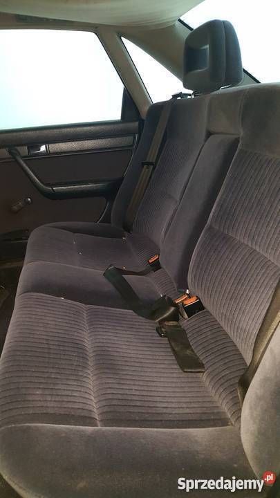 Używany Audi 100 1993 Granatowy Sedan/Limuzyna