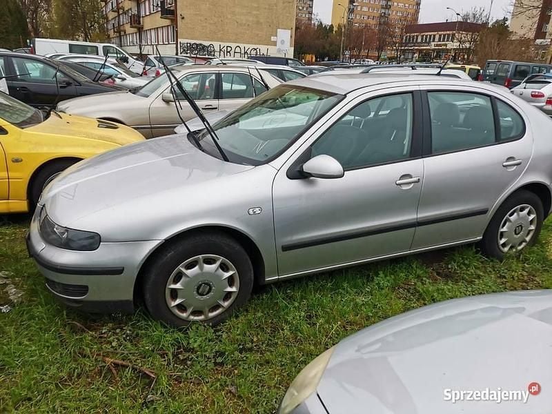 Srebrny Używany 2003 Seat Leon Hatchback | 6350 zł (Super Cena) - Obraz 1/4