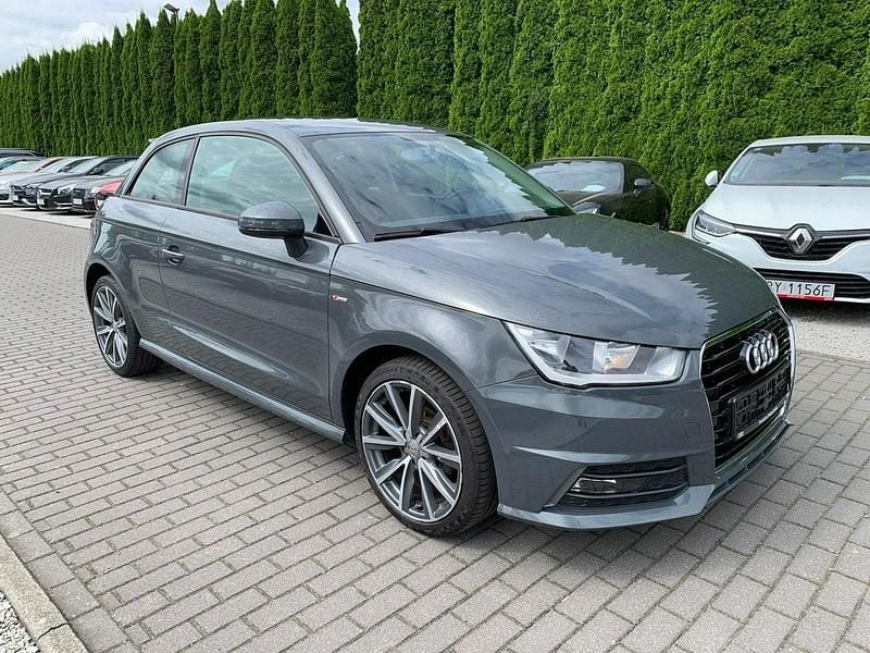Szary Używany 2015 Audi A1 S-Line Hatchback | 45 500 zł (Uczciwa cena) - Obraz 1/4
