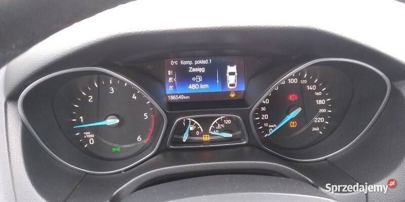 Czarny Używany 2014 Ford Kuga SUV | 48 700 zł (Dość drogi) - Obraz 1/4