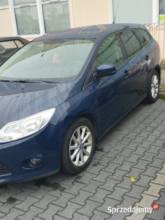 Używany Ford Focus 2012 Granatowy Kombi