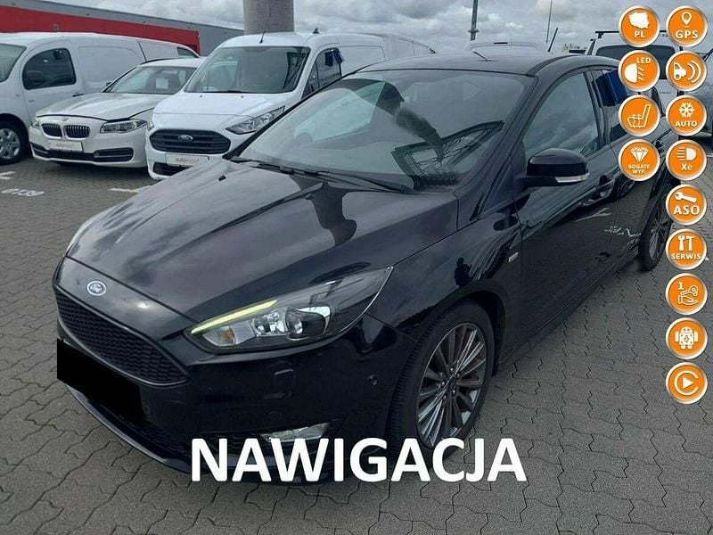 Czarny Używany 2018 Ford Focus ST-Line Hatchback | 42 999 zł (Dobra cena) - Obraz 1/4