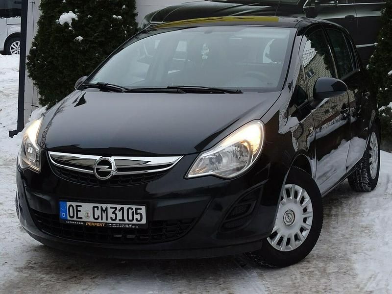 Używany Opel Corsa 87 KM (63 kW) 2012 Czarny Hatchback