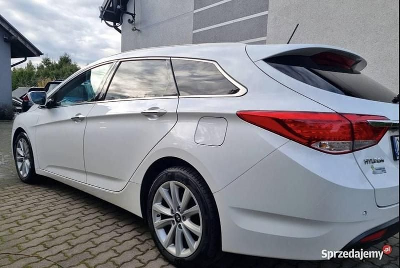Biały Używany 2014 Hyundai i40 Kombi | 31 500 zł (Uczciwa cena) - Obraz 1/4