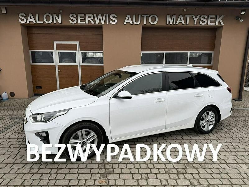 Biały Używany 2019 Kia Ceed Hatchback | 58 900 zł (Uczciwa cena) - Obraz 1/4