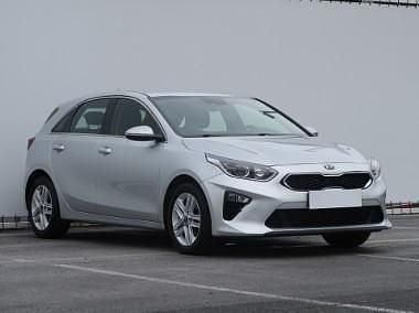 Srebrny Używany 2018 Kia Ceed Hatchback | 39 999 zł (Uczciwa cena) - Obraz 1/4