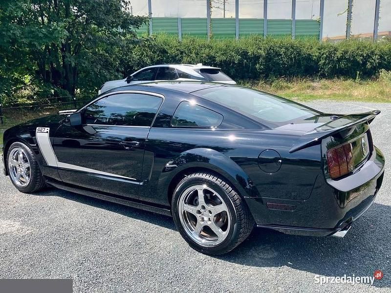 Czarny Używany 2008 Ford Mustang Coupe | 95 000 zł - Obraz 1/4