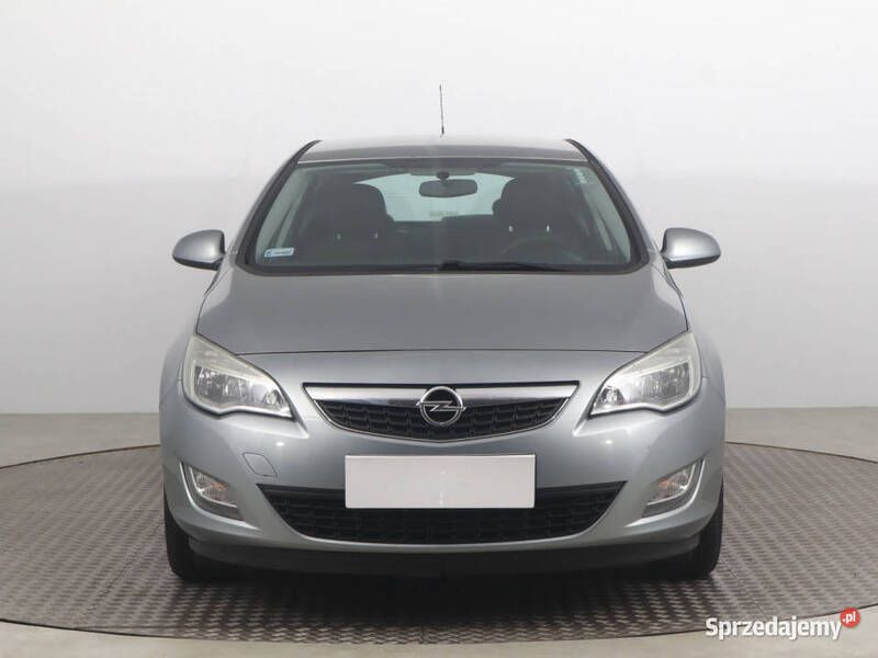 Szary Używany 2010 Opel Astra Hatchback | 17 999 zł (Uczciwa cena) - Obraz 1/4